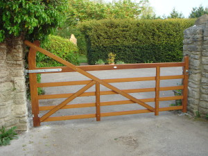 Country style gate