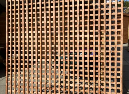 Dipped small square trellis