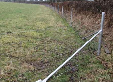 Corner two way strainer