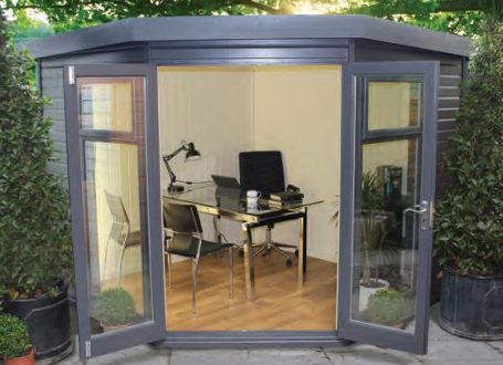 Studio Corner Garden Building