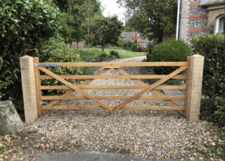 Diamond Braced Gate